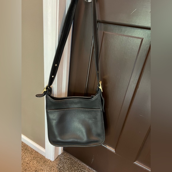 Coach Handbags - Vintage COACH Legacy zip purse (black) #9966